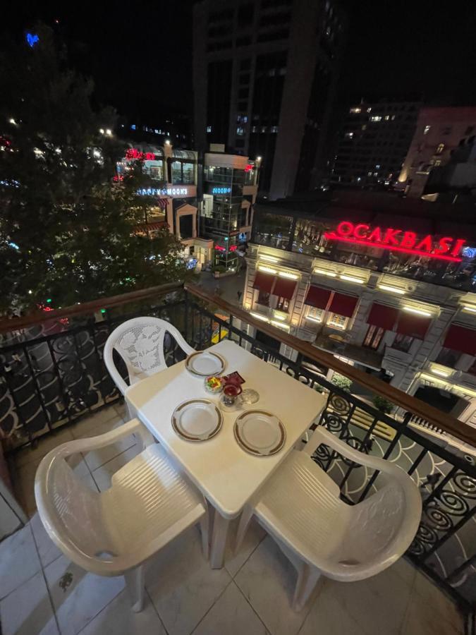 Fountain Square-Balconies In Old Town Apartment บากู ภายนอก รูปภาพ